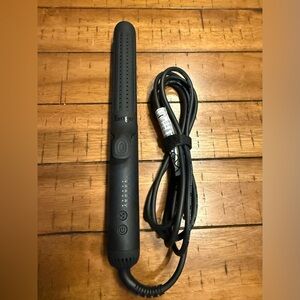 L'ange Black Airflow Hair Straightener Flat Iron Model A311 NEW